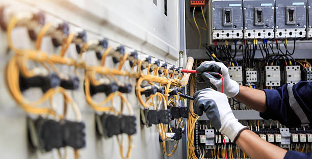 Professional Electrician technician working in Georgetown, DE